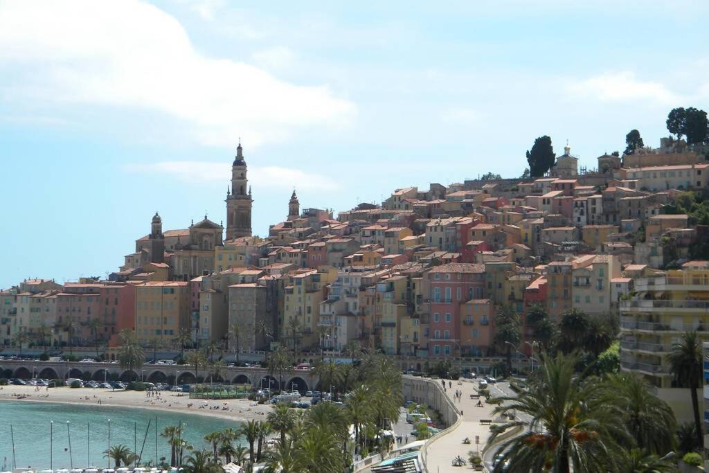 App Le Rocazur Avec Piscine Et Parking En Bord De Mer A 500M Du Centre Ville Menton Exterior photo